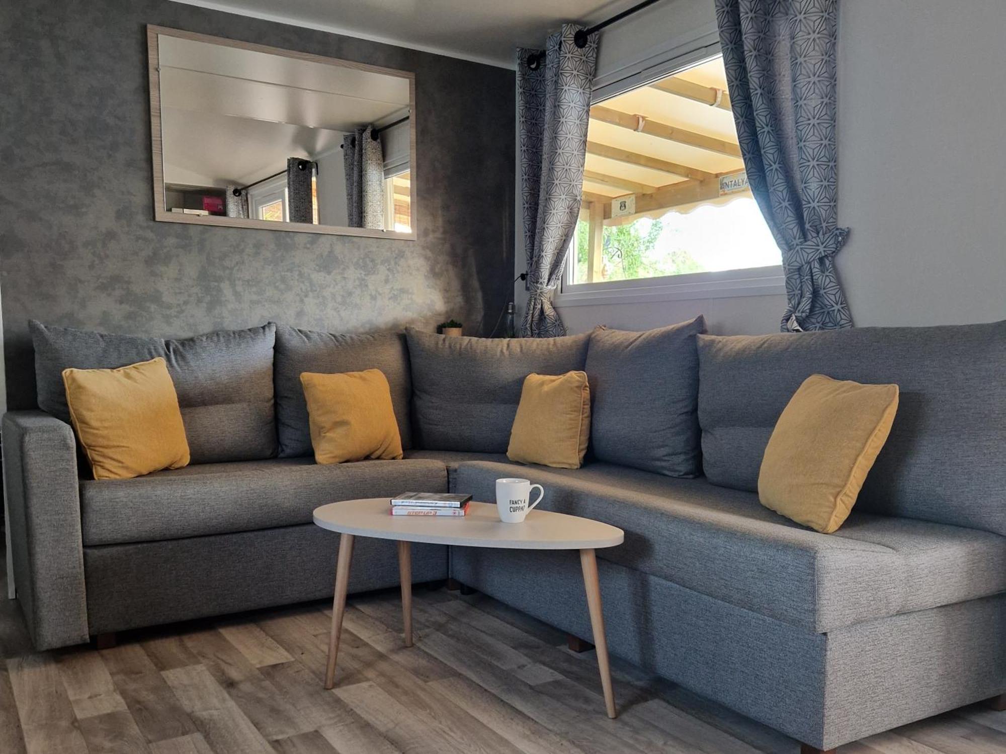 Camping La Carabasse Vias-Plage-T4 Climatise,Tout Confort, Emplacement Calme ! 部屋 写真